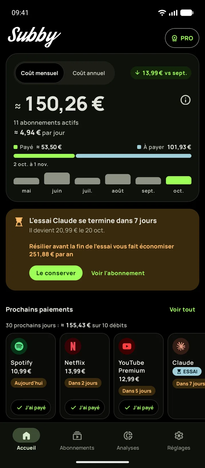 L'écran d'accueil de Subby sur Android en thème sombre noir pur, avec le coût du mois ({monthly}), une carte d'essai et les prochains paiements